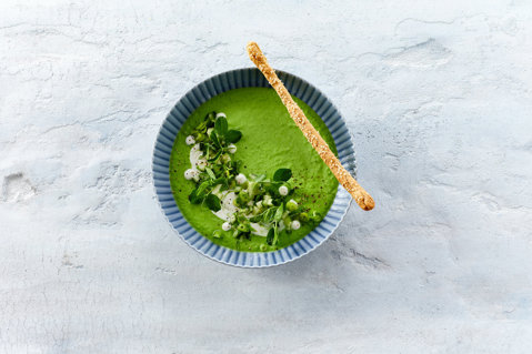 Cold Pea Soup with Yogurt and Grissini Breadsticks